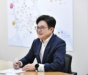 '서울 편입 추진' 김병수 김포시장 "K리그1에서 김포FC-FC서울의 '서울더비' 한번 해봐야죠"[SC인터뷰]