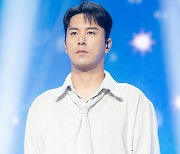 [포토] 장민호, '꽃처럼 피던 시절'