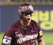 이정후 인기에 ‘가짜뉴스’까지 난입했다… "MLB에 K팝" 악마 에이전트 1억 달러 조준하나