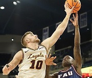 FAU Loyola Basketball