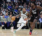 NBA 데일리 부상리포트 (11월 10일) : 릴라드 결장 가능성 제기