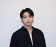 방탄소년단 정국, 뉴욕 타임스퀘어 떴다! 게릴라 공연 '역대급'[종합]