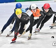 출발부터 1위로 나서는 노도희 [사진]