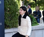 [TEN포토] 수지 '점점 말라가는 몸매'