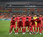 기념촬영하는 U-17 대표팀