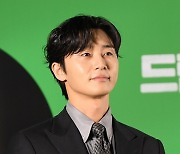 '열일' 박서준의 2023년