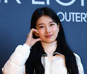 수지 ‘카메라와 눈맞춤’ [MK포토]