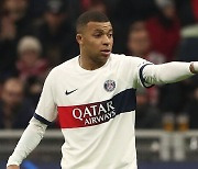 '음바페 해트트릭' PSG, 랭스에 3-0 완승…이강인 77분 소화