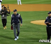 시구하는 '3金' 김성근·김응용·김인식 감독