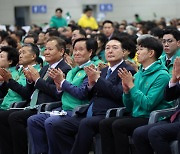 “청년 새마을운동, 글로벌 중추국가 만들 것”