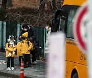 국회 앞 전교조 “졸속 유보통합 반대…교육의 질 하락할 것”