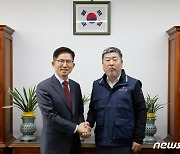 김문수 "노사정 4자대표 간담회 조율 중, 한국노총 복귀 환영"