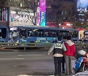 "저기요, 휴대폰 좀 봅시다" 강남역 몰카범 잡은 김일병