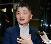 "김범수 수염까지 깎아" 카카오 초심으로…주가 들썩인다