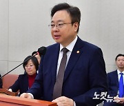 인사말하는 조규홍 보건복지부 장관