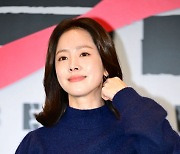 한지민, '아름다움을 쓸어넘기며' [사진]