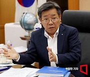 "돈은 많은데, 땅이 없네…골드시티로 서울 집값 잡고 지방도 살린다"