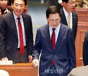 [데일리안 오늘뉴스 종합]김기현, 혁신위 '자중' 촉구…홍준표 "자가당착", 한동훈 "탄핵은 가볍고 위헌정당 심판은 무겁나…민주당, 탄핵 기각될것 알면서 막 던져" 등