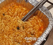 "가격 더 낮출 수 있을까"…라면 3사 영업익 '두 배' 증가