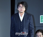 '노량: 죽음의 바다' 김윤석 "이순신 장군 역, 영광스럽지만 부담되기도"