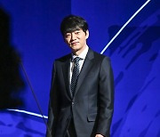 대종상 시상자로 참석하는 김승수 [사진]