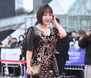 [TD포토] 윤송아 '화려한 드레스'