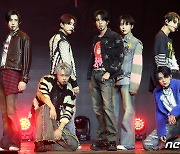 '컴백' 엔하이픈 "BTS·세븐틴 선배와 같은 위치 서도록 노력할 것" [N현장]