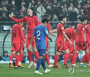 '전반 44분돼서야 골' 한국, 최정예로 싱가포르에 전반 1-0 마쳐