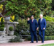 바이든, 회담 직후 “시진핑 독재자” 뒷담화…중국 “정치 농간”