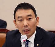 발언하는 김용민 의원