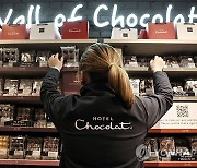 BRITAIN MARS HOTEL CHOCOLAT