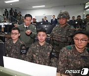 '4명 중 1명 임관 포기'… 軍 '과학기술전문사관' 뜯어 고친다