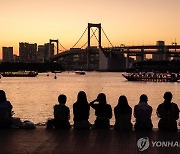 "수능 끝!" 수험생이 떠나면 좋을 해외여행지 '도쿄·푸껫·파리'