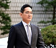 [속보] 이재용 "모든 역량, 앞으로 나아가는데 집중할 기회 달라"