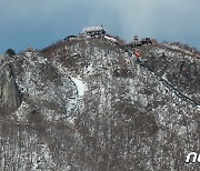 첫눈 내린 함양, 모노레일 타고 설산 비경 '눈호강'