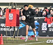 김민재,'수많은 팬들 앞 즐거운 훈련' [사진]