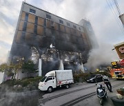 경북 구미 병원서 화재 1시간여 만에 초진…14명 경상(종합)