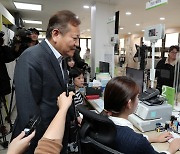 '행정망 마비' 대혼란 속 가까스로 복구...재발방지책 마련 시급