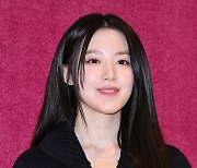 (G)I-DLE SHUHUA, 'Chic All Black Outfit&Pure Beauty' [Ms Album]