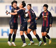 수원FC 위민, 13년만의 女축구 챔프 ‘눈앞’