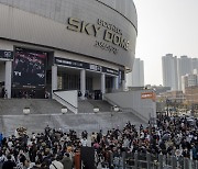 전세계 롤팬들 “고척돔으로”…오늘밤 ‘레전드’ 탄생 앞두고 열기 후끈