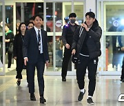 '중국전 앞둔' 클린스만호, 오전 6시 출국에도 팬 응원 받고 출국[오!쎈인천]