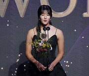 [Ms포토] 김민별 '신인왕 수상 소감 발표'