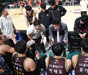 [게임 리포트] ‘경기력 안정세’ 창원 LG, 파생 공격과 트랜지션 게임 마무리는 '숙제'