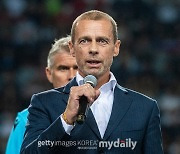 우크라이나 '2번 죽인' UEFA 회장, 우크라이나 감독 "선수들 더 분노하라!"…무슨 일?