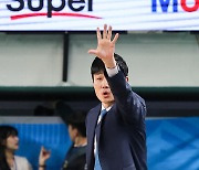 ‘9연패’ 강혁 감독대행, “김낙현, 무릎이 안 좋았다”