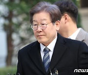 "말 하나하나에 세심해야" 이재명, 최강욱 여성비하 논란에 일갈