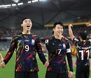 '2골 1도움' 손흥민…클리스만호, 월드컵 예선 중국전 3-0 대승