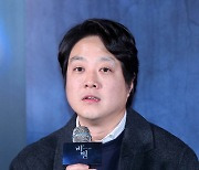 인사말 하는 '비밀' 소준범 감독