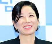 '이선균 아내' 전혜진 측 "'아임홈' 긍정 검토 중"..'남남' 인생캐 잇나 (종합)